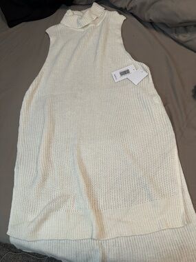 JustFab Cream Sleeveless Knit Tunic